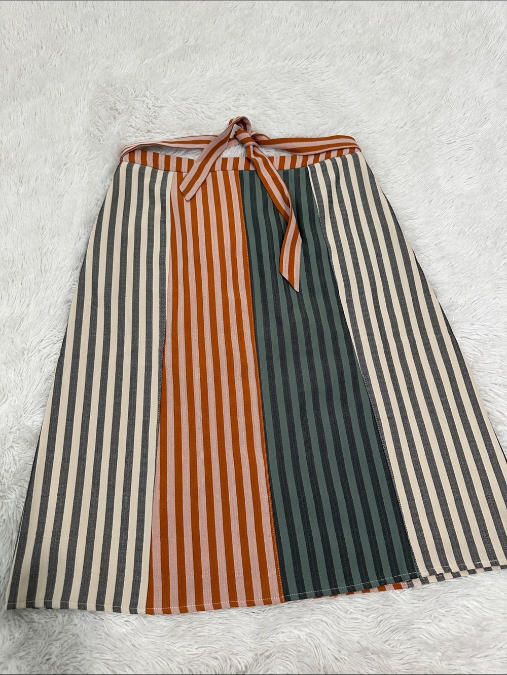 🕯️ Roolee Midi Skirt